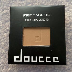 Doucce bronzer